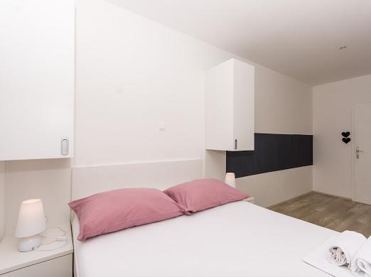 Vila White Трогир Экстерьер фото
